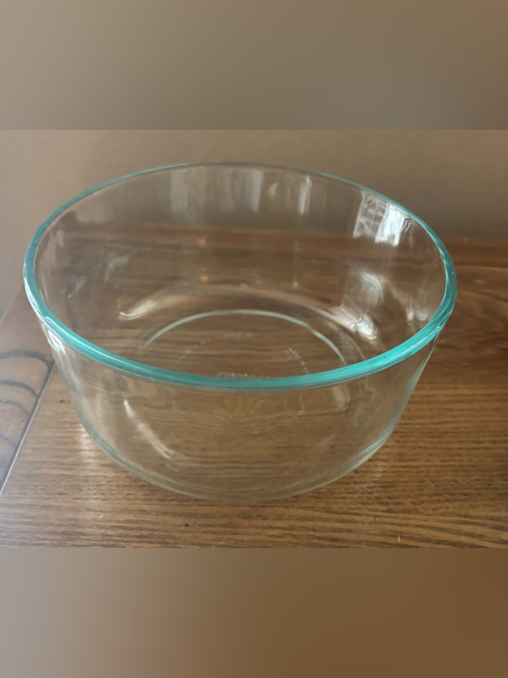 Vintage Pyrex 1.75 QT Clear Glass Baking Mixer Dish W/Blue Green Rim